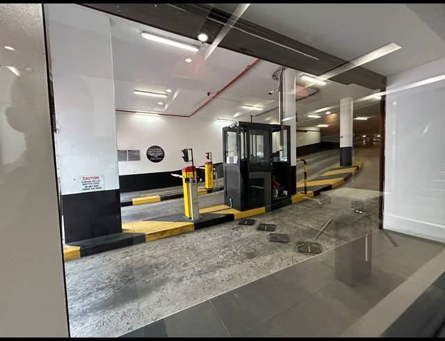 335M² BUILDING TO LET IN CAPE TOWN CITY CENTRE